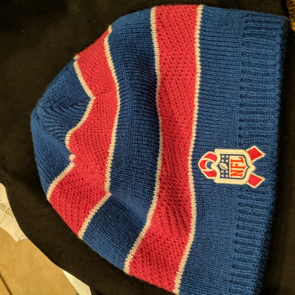 NWOT NY GIANTS Women's Health Blue/Pink Beanie - Picture 3 of 4